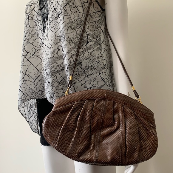Vintage Brown Crossbody - Picture 5 of 8